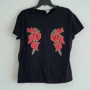 Hot Topic Jasmine size XL distressed embroidered rose shirt